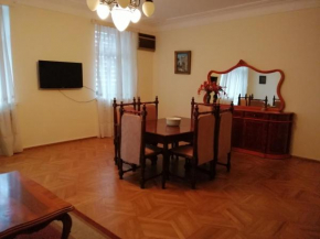  Apartment on Rustaveli 41  Батуми